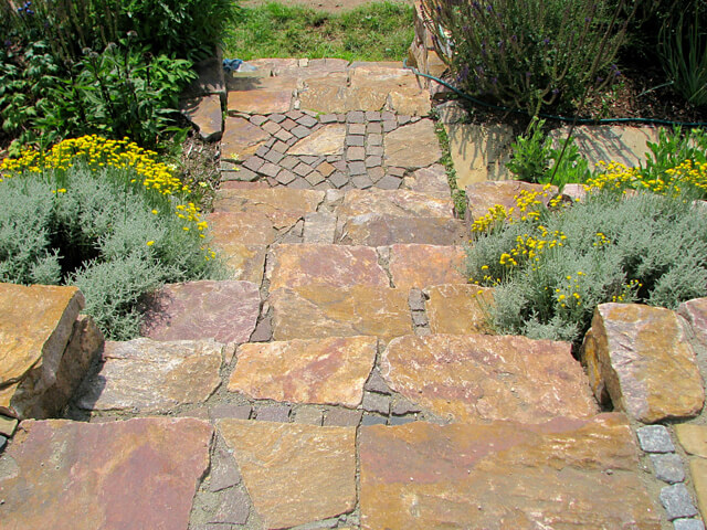 bau_natursteintreppen_gartengestaltung_frank_klemt Natursteinarbeiten für professionelle Gartengestaltung